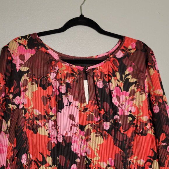 NWT Lane Bryant Women's 22 Pleated Long Sleeve Floral Blouse Keyhole Red Pink Br - Picture 6 of 9